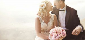 pink bouquet couple